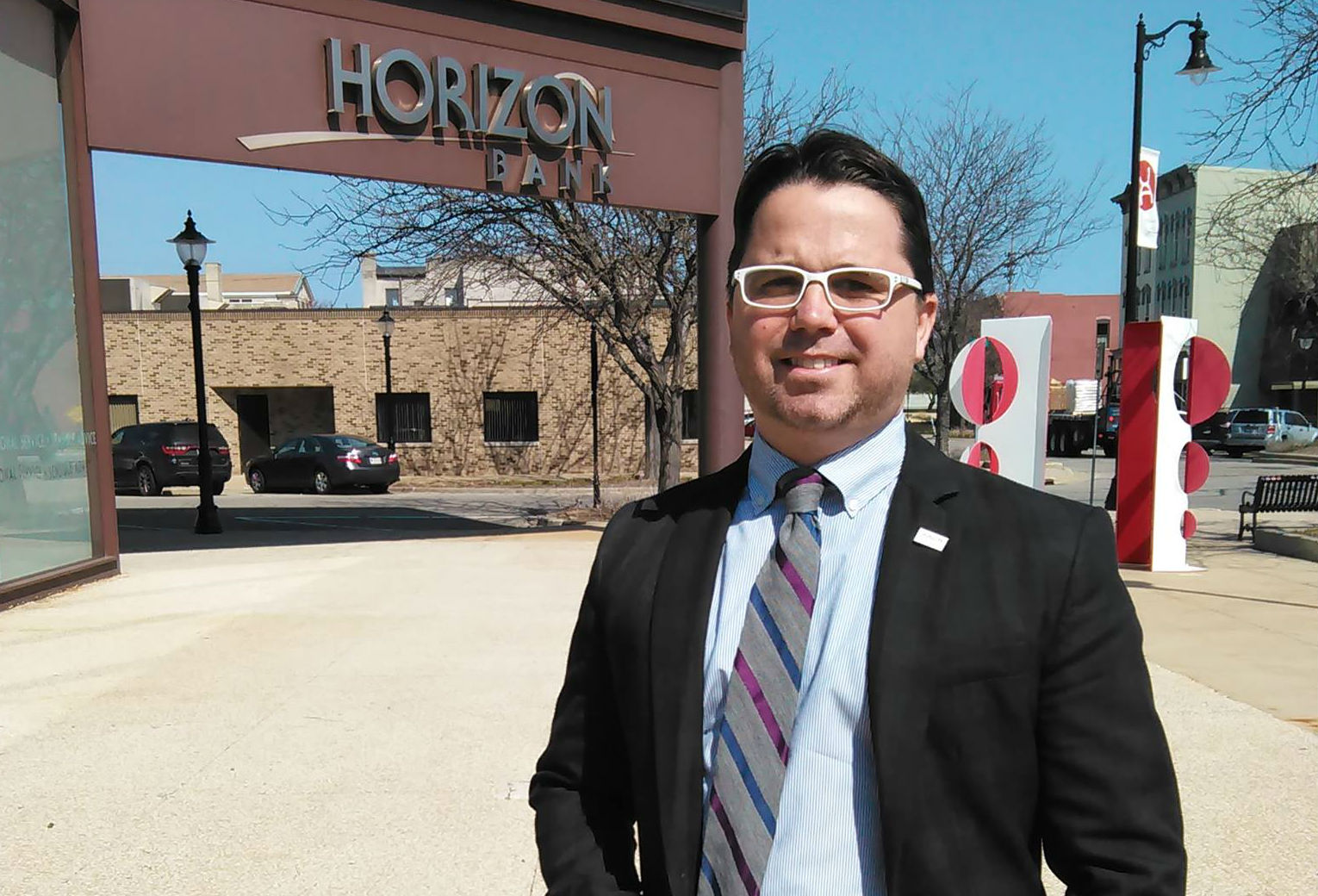 Horizon Bank’s Charlie Roberts Committed to Building Business, Leaders in Community