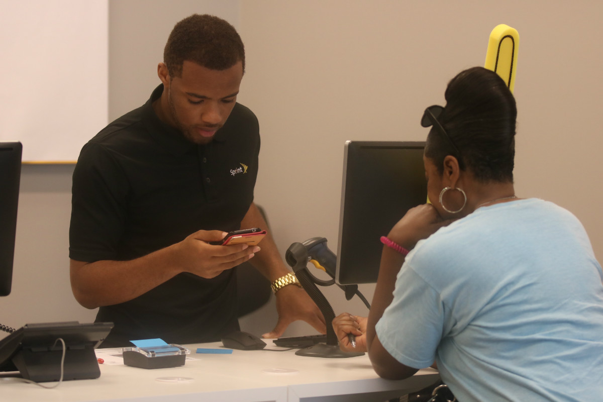 Sprint Says “Thank You” to Customers with Appreciation Day Deals