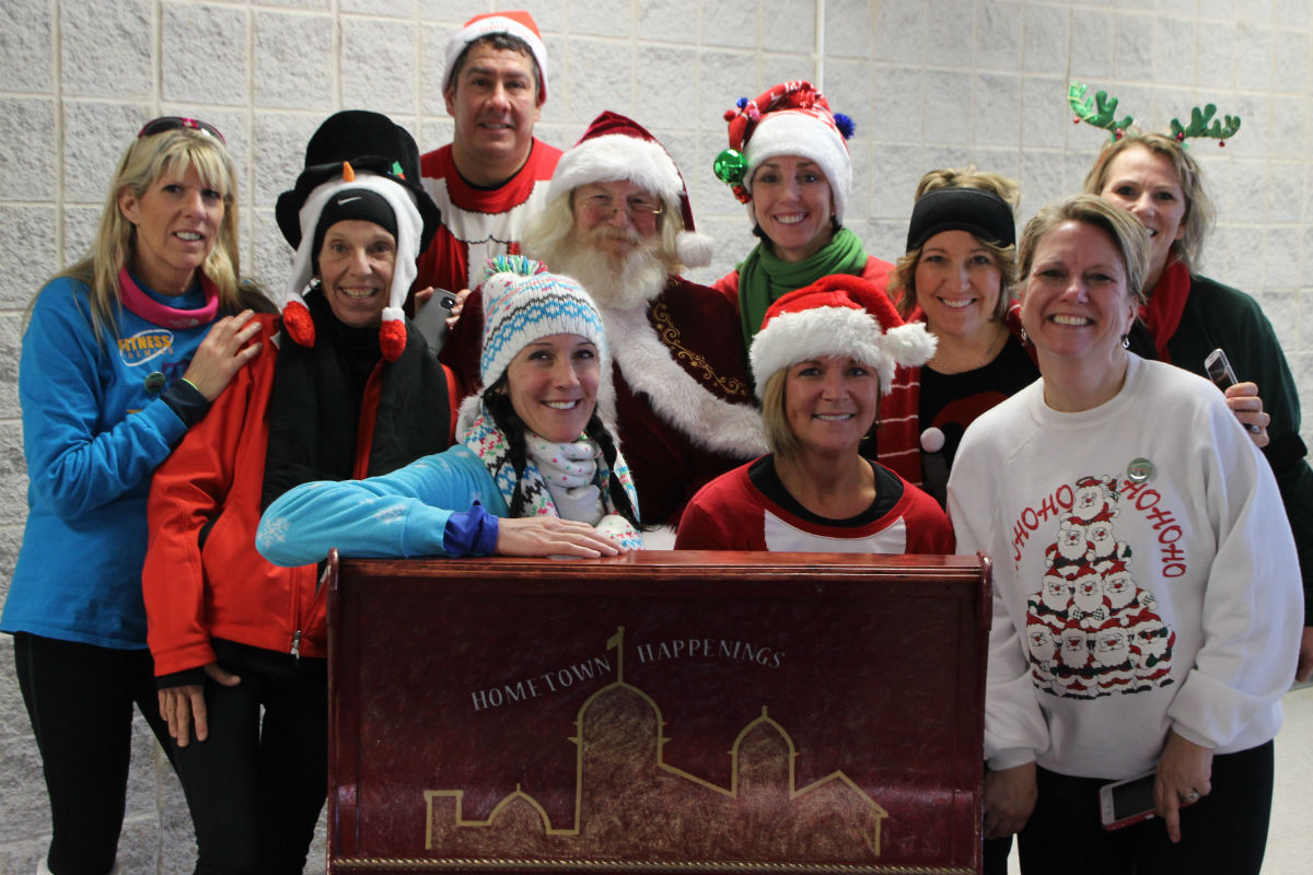 2015 Hometown Happenings Santa Walk & Run Spreads Christmas Cheer