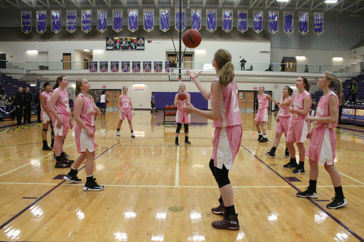 Hobart vs. Chesterton Boys & Girls Basketball Come Together for “Hoops for a Cure “