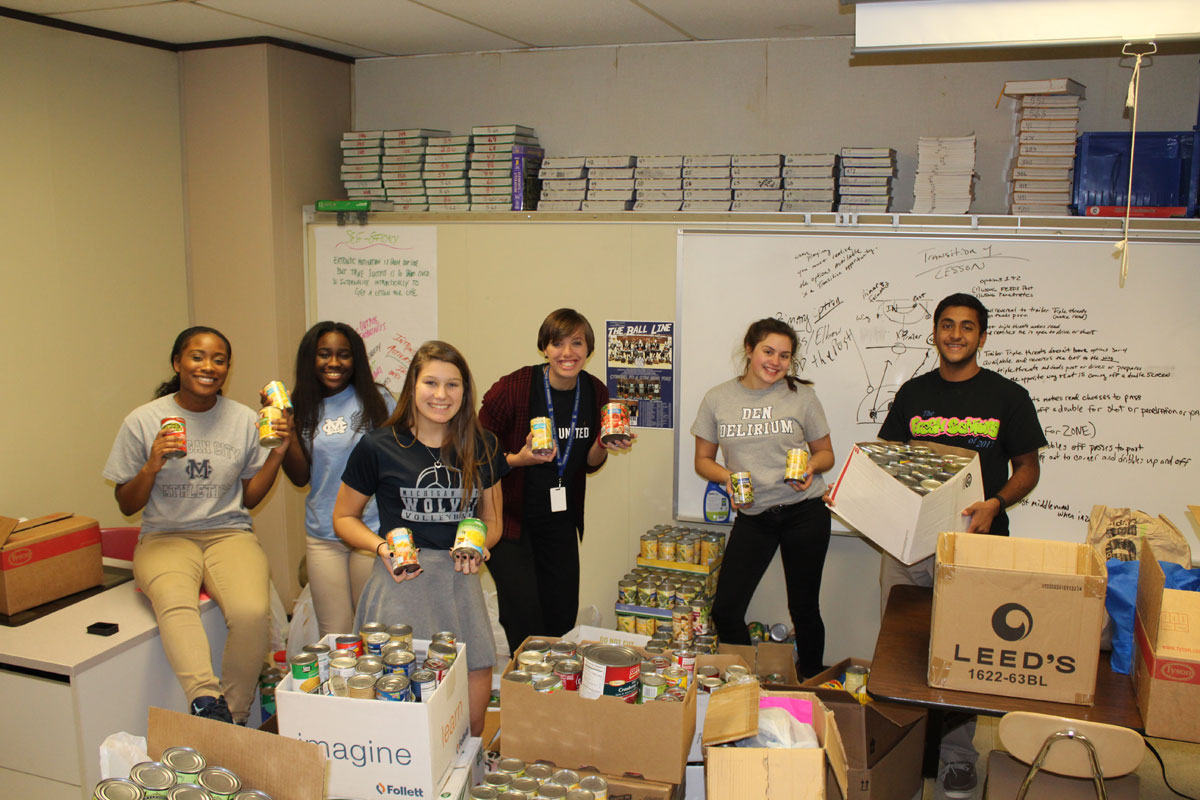 #1StudentNWI: Michigan City High School Unites to Feed Families in November
